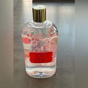Amaryllis & Juniper Holly Berry Body Wash